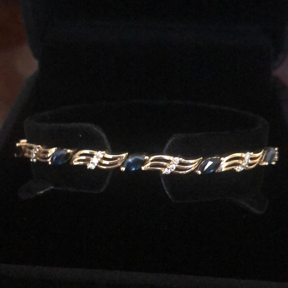 Vintage Solid 14kt Gold, 2ct Natural Blue Sapphires & Diamonds Bracelet